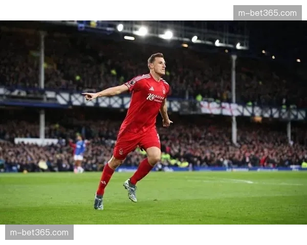 从三连败到三场零封：诺丁汉森林换帅后防守组织的蜕变之路