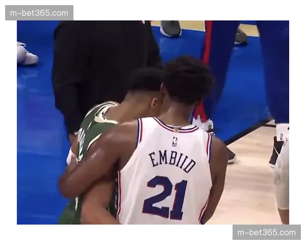 雄鹿128-120击败76人，里弗斯重启“字母哥持球推进”战术收效